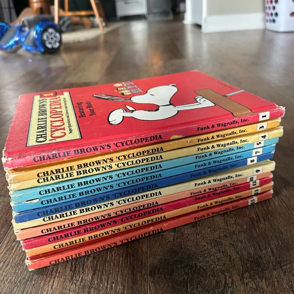 Vintage 1980s Charlie Brown’s Cyclopedia Book Lot – Peanuts Hardcover Set 11